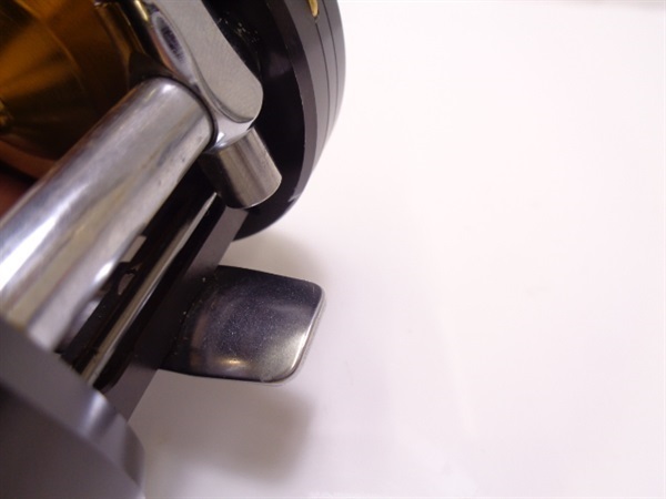 ０７ミリオネアＩＣＶ２５０ 右